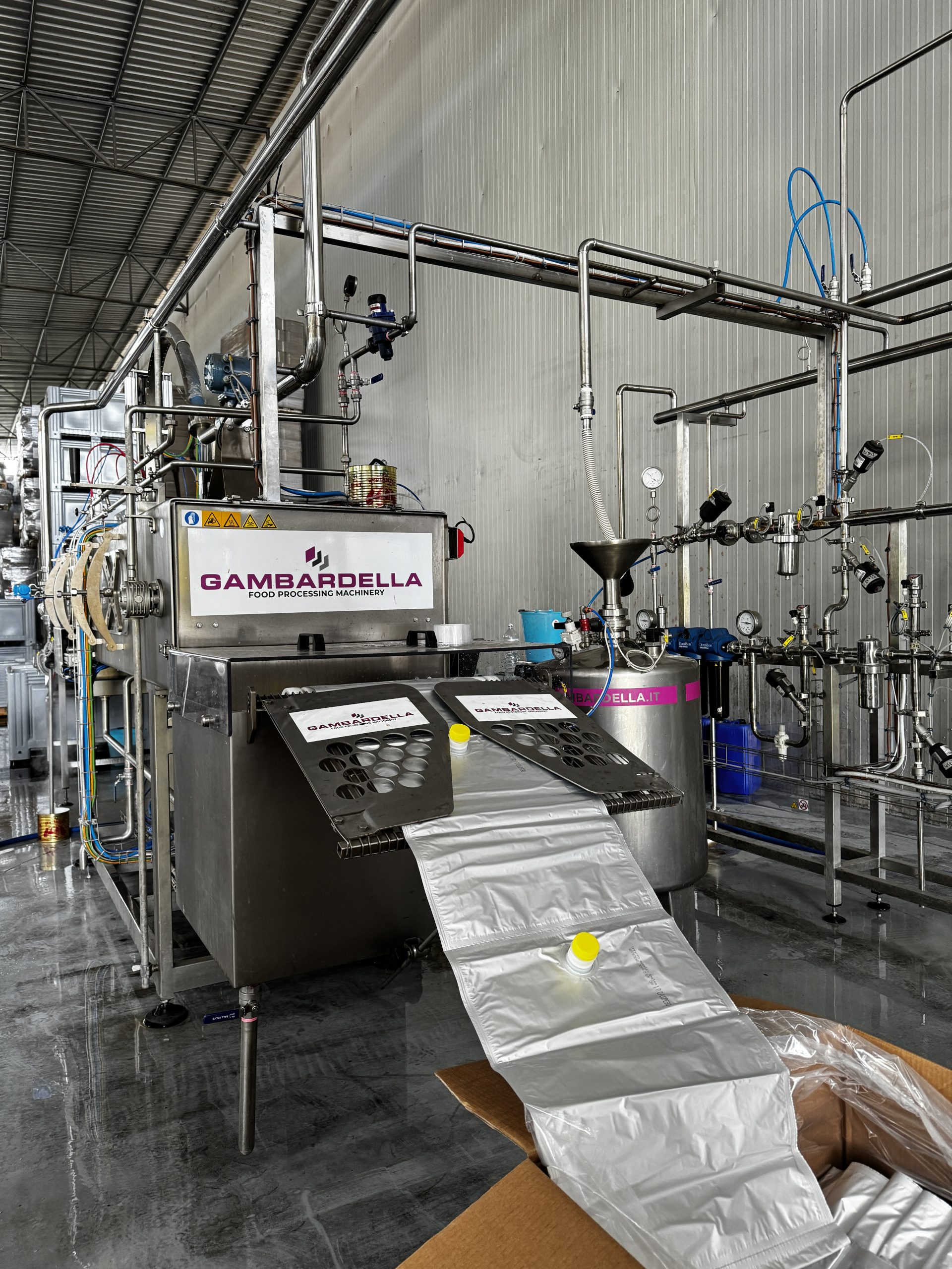 Gruppo di riempimento asettico per sacchi